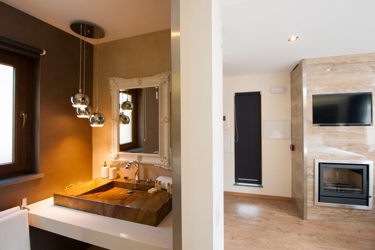 Mountain Whisper Villa Gondramaz Exterior photo
